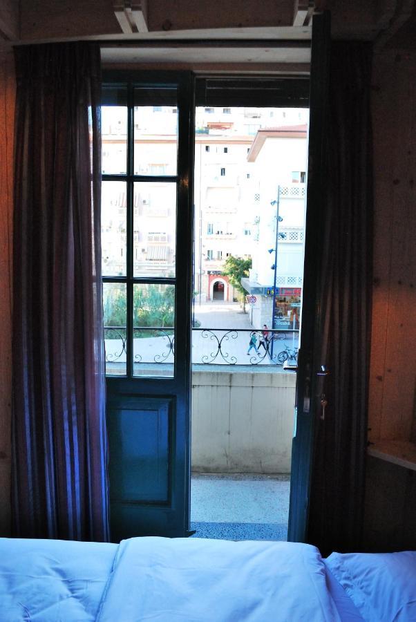 Hotel London Tirana Eksteriør billede